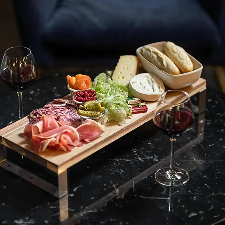 מלון Eklo Centre Gare *