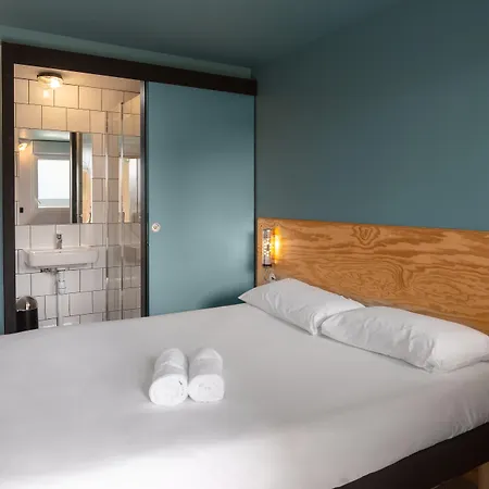 מלון Eklo Centre Gare *