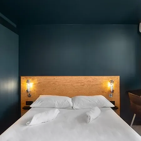 מלון Eklo Centre Gare קלרמונט-פרנד