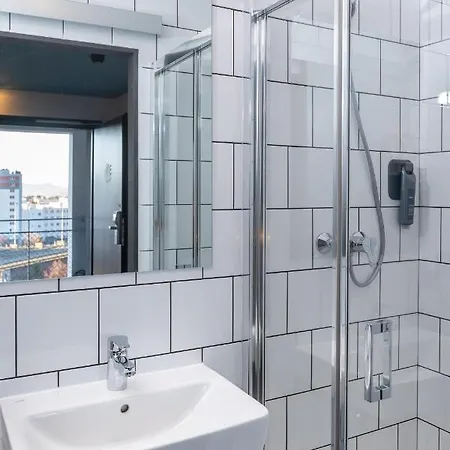 מלון Eklo Centre Gare *